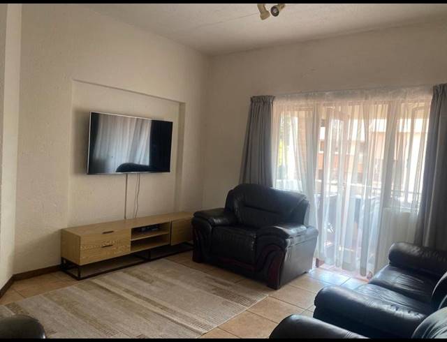 2 BEDROOM APARTMENT FOR SALE IN PAULSHOF